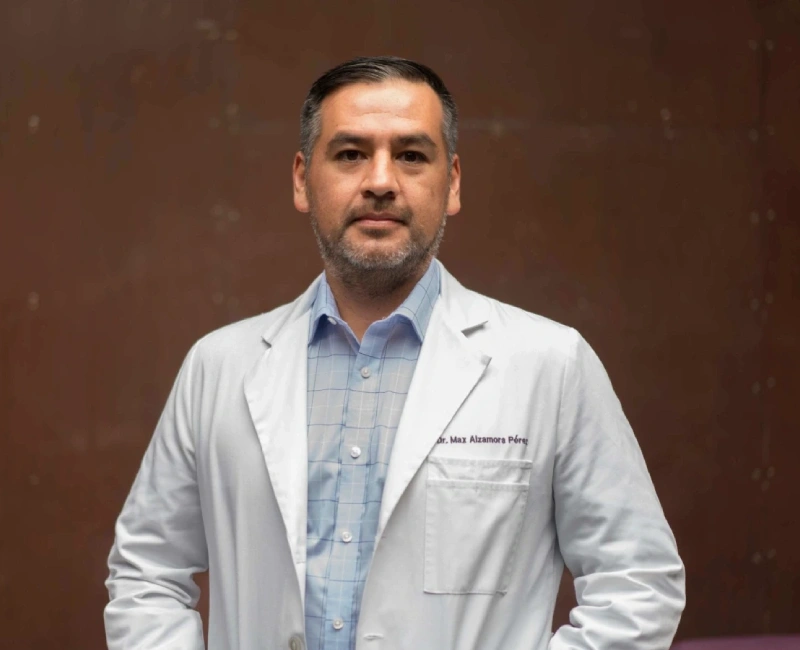 Dr. Max Alzamora